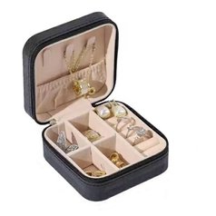 černá krabička.JPG