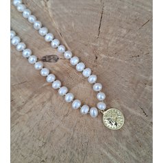 Perlový náhrdelník s přívěškem