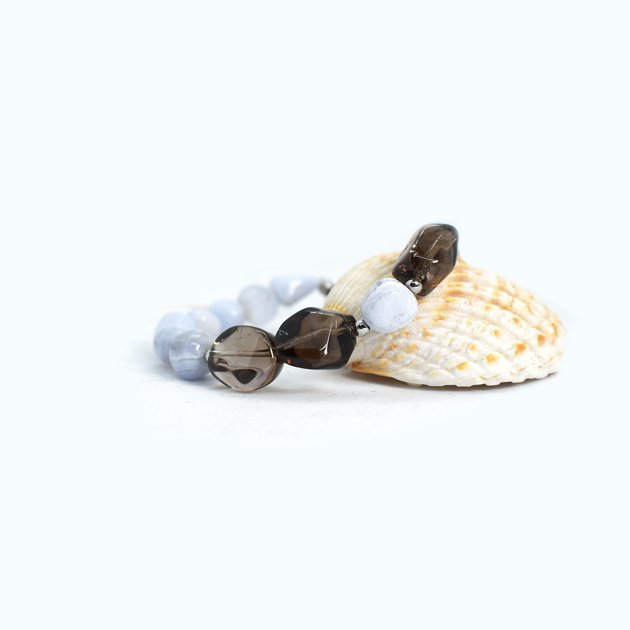 Záhněda a chalcedon